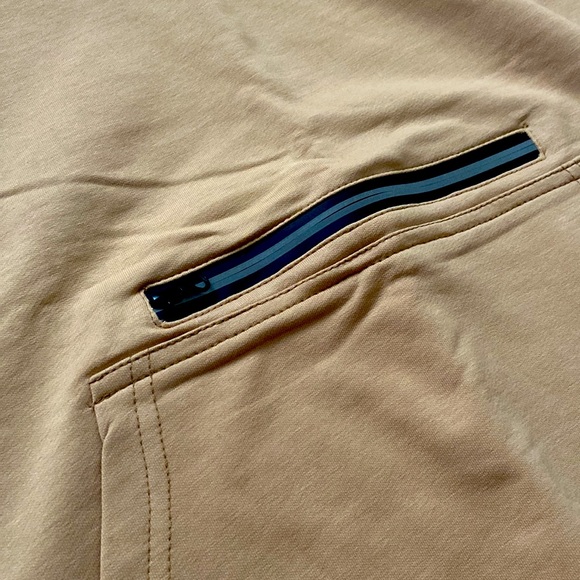 New sleeveless hoodie - never been worn. - Picture 2 of 4